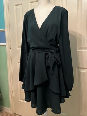 Elegant Deep Green Wrap Dress with Tie Waist